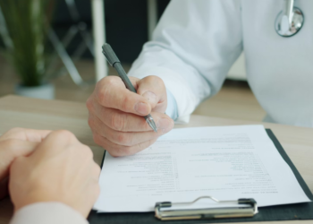 Physiotherapists use of Dr Prefix